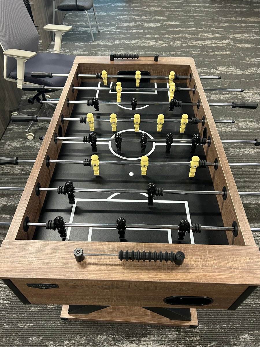 ezlocal's tweet image. We received a new addition to the office thanks to Google! ⚽

EZlocal is a proud Google Partner of over 10 years. We're sure the foosball games will get fierce! 🏆🔥

#google #googlepartner #foosball #smallbusiness #smallbusinessowner #marketing
