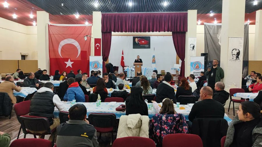 alperibas's tweet photo. Biz Büyük Bir Aileyiz! 😊 

Bu akşam çok kıymetli çalışma arkadaşlarımızla iftarda bir araya geldik. 

Avanos için gece, gündüz demeden çalışan tüm mesai arkadaşlarıma teşekkür ediyorum. https://t.co/iHc9wNWQNt
