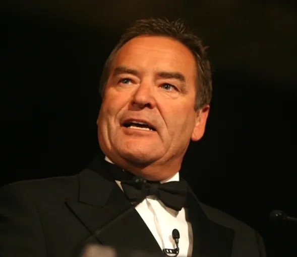 Still time to reserve your spots with the legendary @JeffStelling at Leonardo Hotel in #Cheltenham on May 16th. Full details below aitchandaitchbee.buzz/sporting-dinne… @CTFCofficial @FGRFC_Official @GCAFCofficial @WCFCSupporters @abbeymeadrovers @QWFC @TuffleyRoversFC @GlosFA Pls share