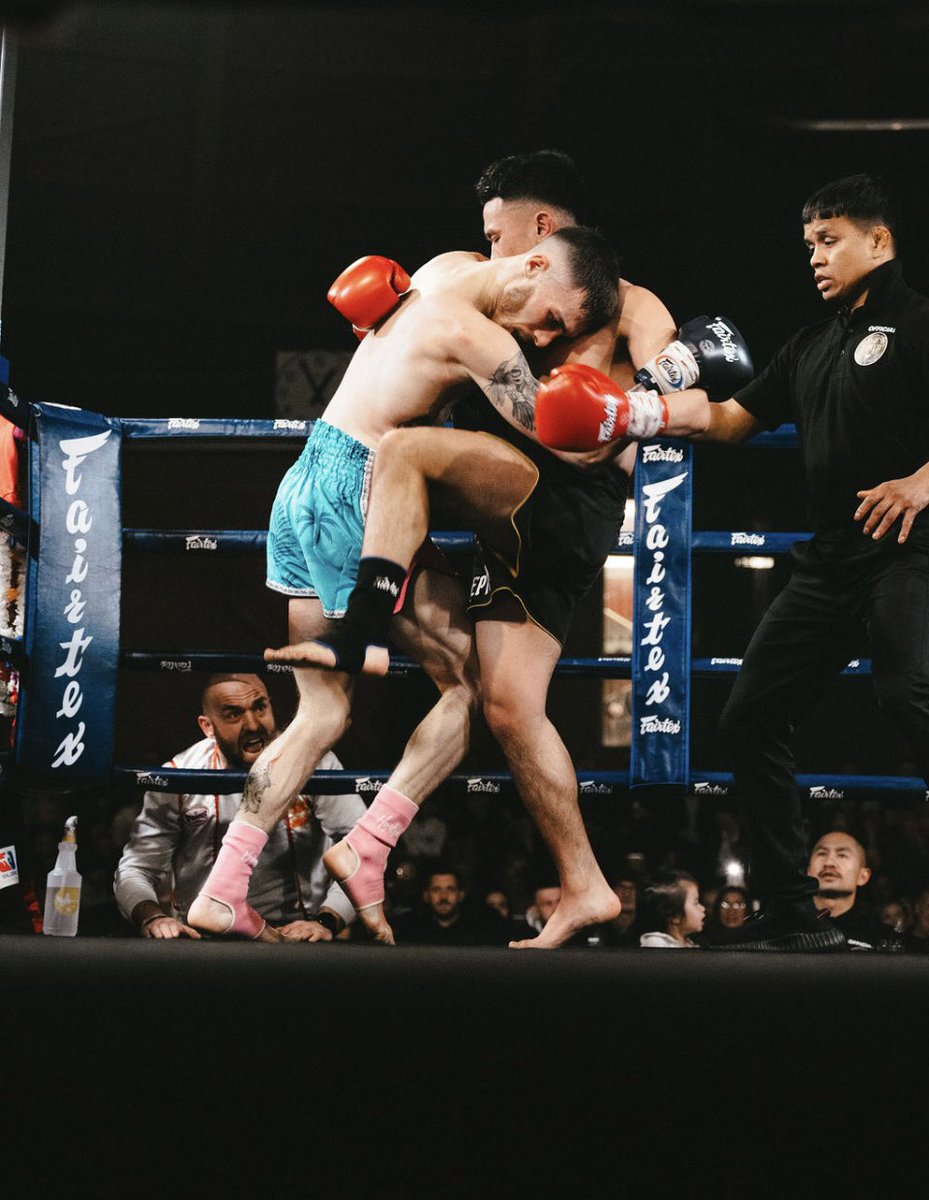 bradleymarsden9's tweet image. We move onto the next! I felt so composed and collected in there on Saturday night! Felt I had done everything right and felt I had won every round landing perfect shots! But judges seen something different I'll be back stronger! #Nakmuay #TeamSilapa #Thaiboxing #BloodShotSports