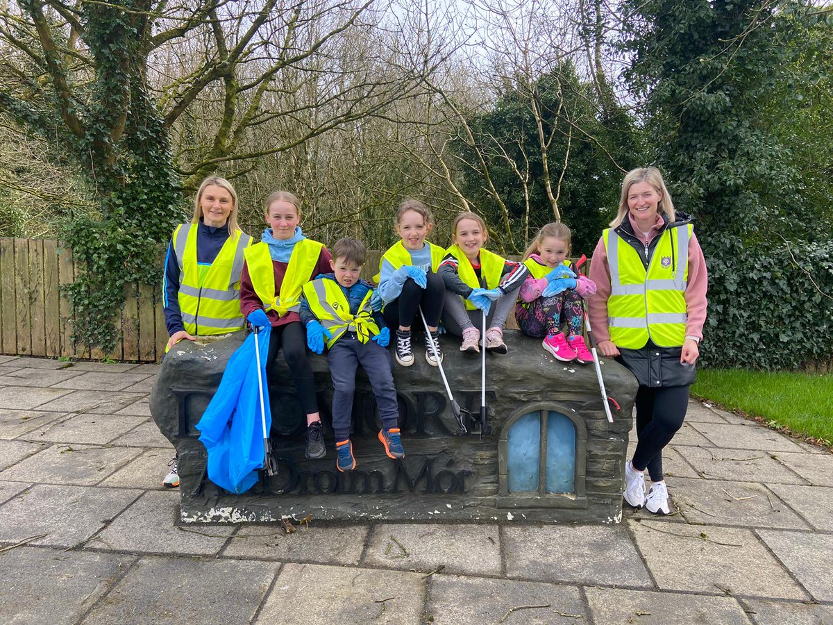 😀#TakingActionTuesday 👏Well done to all who took part in the #BigSpringClean in #Dromore at the weekend🌏 📆The next Big Spring Clean in the #FODC area is #Irvinestown on Sat 6 April 2024 meeting at 10am at the Bawnacre Centre For more info👉tinyurl.com/3h4j6tj7 #FODC
