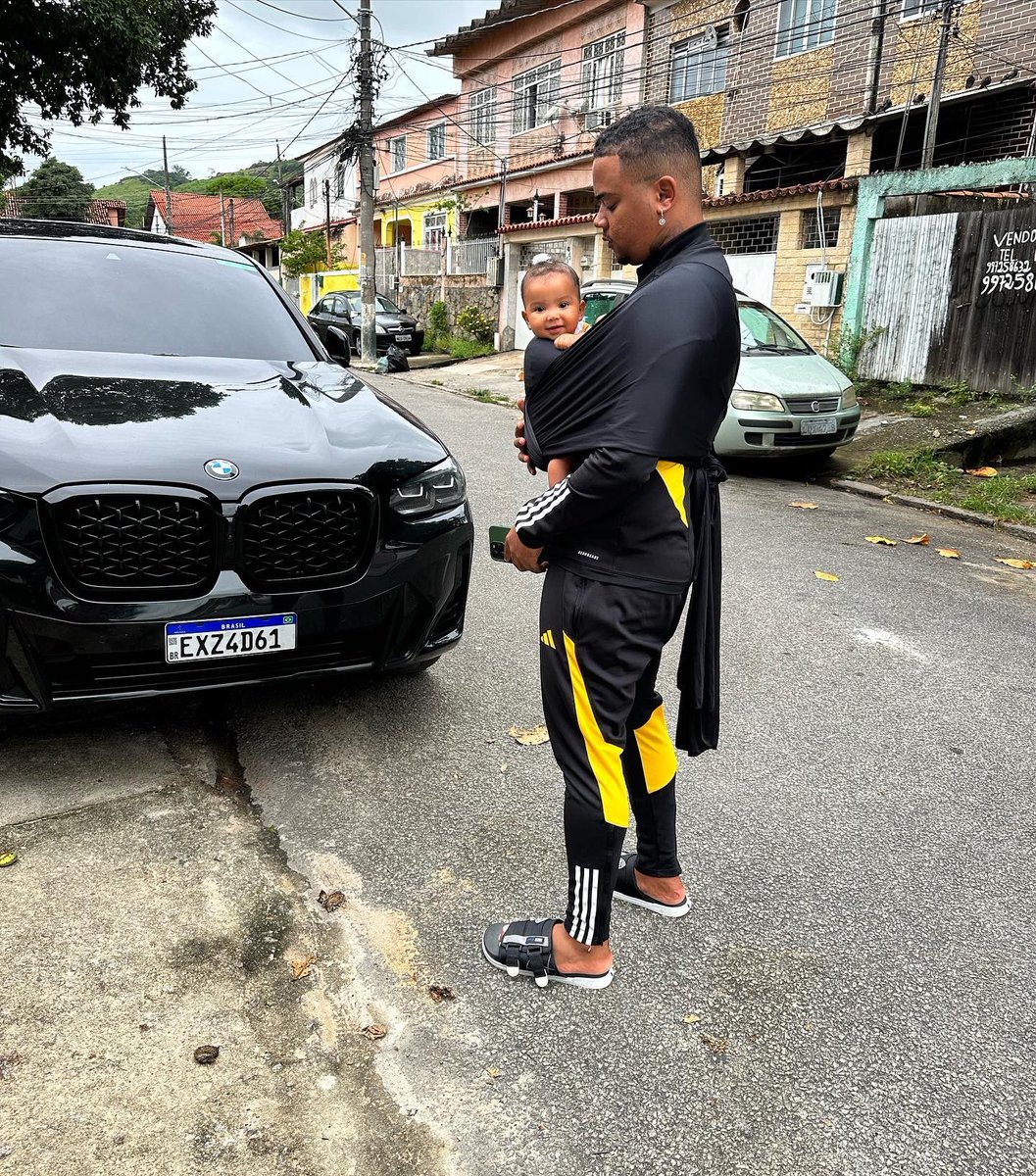 eumajorrd's tweet photo. O pai dela é cheio de marra 🧸🩸 https://t.co/7bhvbofQgc