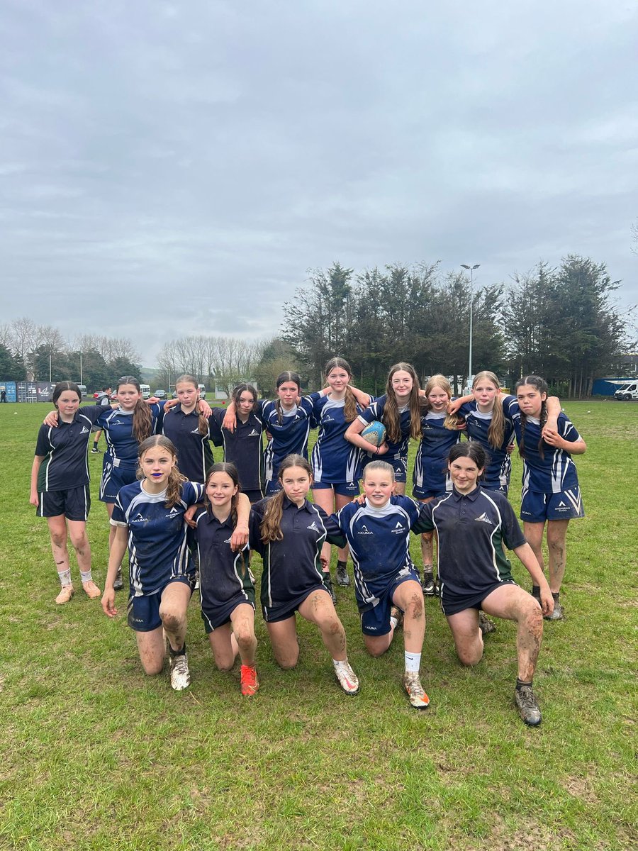 Amazing efforts today from all involved! Great to see nearly 150 girls playing competitive rugby today! Thanks to all that attended and to our winners Weald of Kent! Well done to @Oriel_PE @pe_sgs @DownlandsPE @WorthingHighPE @AngmeringSport @DHS_PEresults @CNCS_PE @DStringerPE