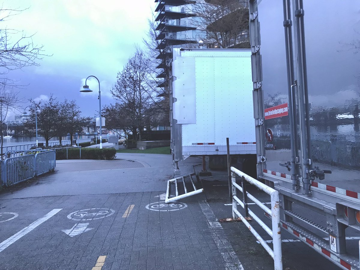 ttcopley's tweet photo. Fun new feature added to @CityofVancouverโs cycling infra this morning!
๐ฒ๐๐โค๏ธ
Say NO to boring bike routes!
#NoFunCity #swagger #SafetyThird https://t.co/k6dqis5smE