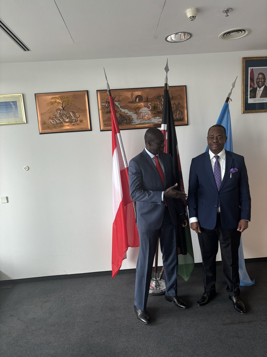 MMakoloo's tweet photo. Met HE Paul Efambe, Ambassador of the DRC to the UNOV, affirmed faith in #NairobiProcess, benefits of common Africa voice on multilateral issues, Africa owning Africa’s devt among others. @SingoeiAKorir @roselinenjogu @ForeignOfficeKE @Diaspora_KE @KenyaEmbVienna https://t.co/Tp9im0oLpB