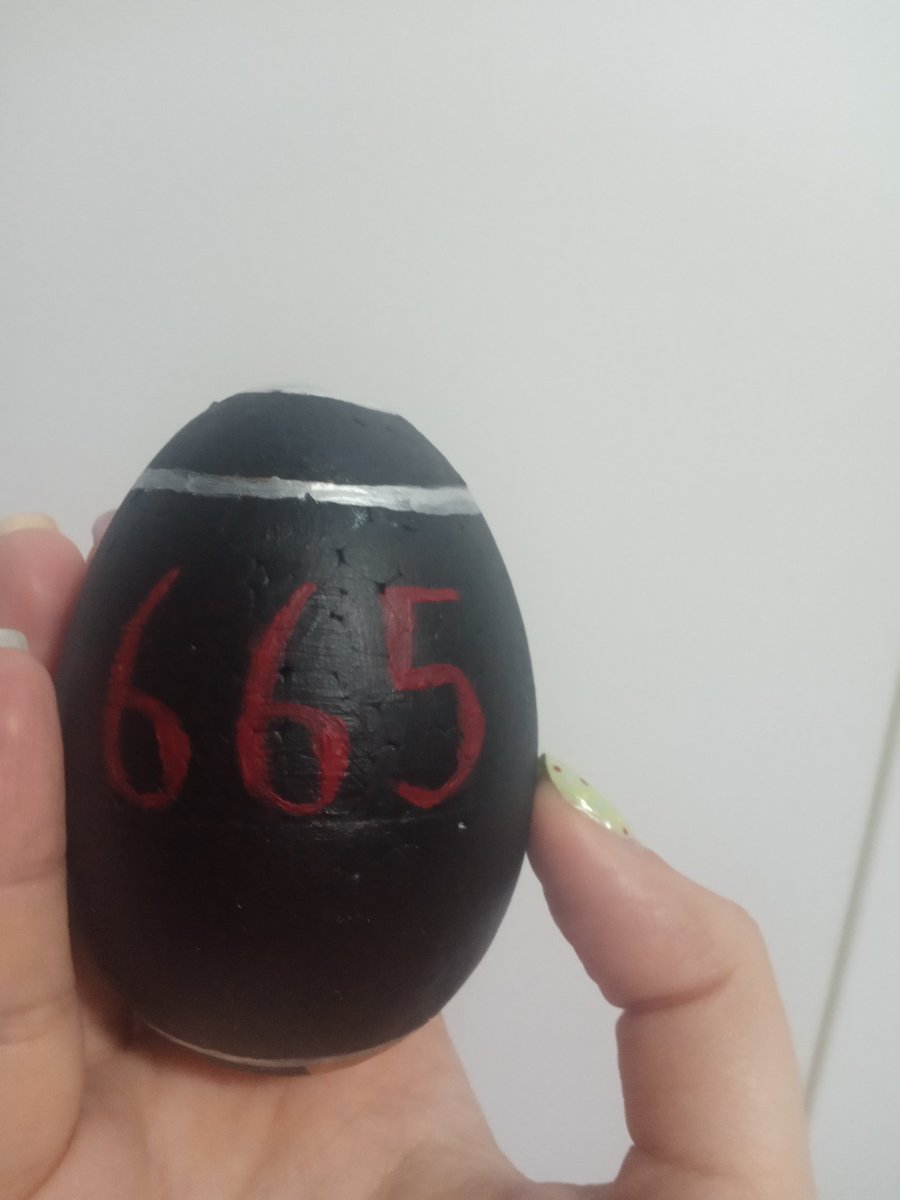 What is that, Mr Zane? A gift? Room 665? It's like a kind of invitation. Thomas Zane's easter egg made by me~ O have to admit it's the darkest egg I've made for now~ I hope you liked it~ #ThomasZane #IlkkaVilli #AlanWake2 #RemedyEntertainment #EasterEgg #alanwake2fanart