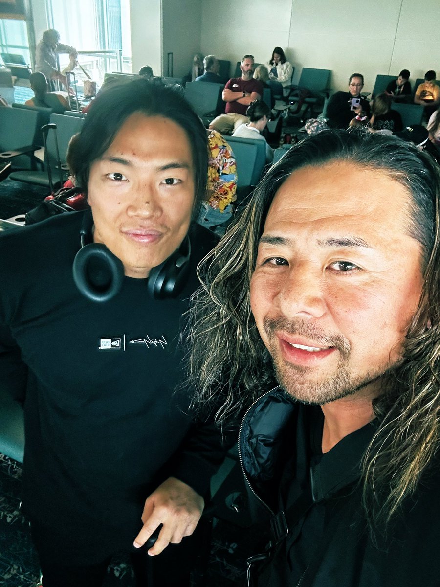 ShinsukeN's tweet image. 空港でタケに会った。