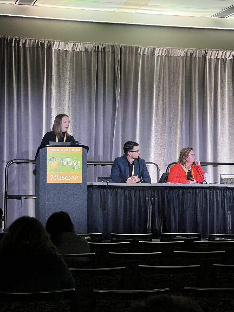 MLisaZhang's tweet photo. More @MGHPathology trainees rockin’ their platform presentations!

Dr. Miranda Machacek in the #GUpath session &amp; @melaniekwan in the #Cytopath session 🌟 https://t.co/Shj9vQeAUp