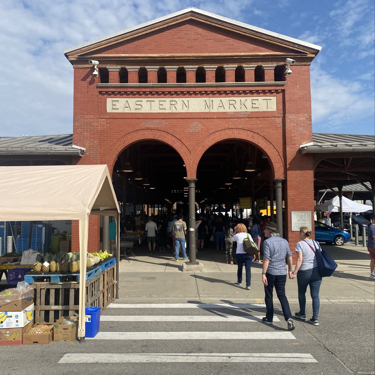 Did you vote today? 🗳️ Eastern Market is in the running to be the #1 Public Market for @10best Reader's Choice 10 Best Public Market and we need your help! Vote everyday now until April 15. Cast your vote at bit.ly/10best-USAToday.