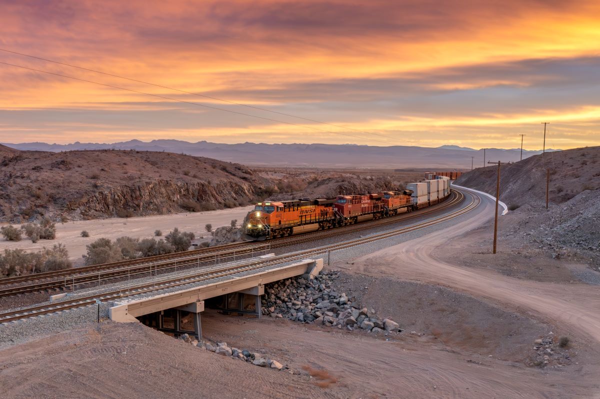 Linking the Port of Los Angeles to major freight hubs in the east, our Needles Subdivision through inland California is one of the nation’s busiest corridors – but we understood that its 1.5% uphill track grade had become an operational bottleneck. We needed a solution, so we