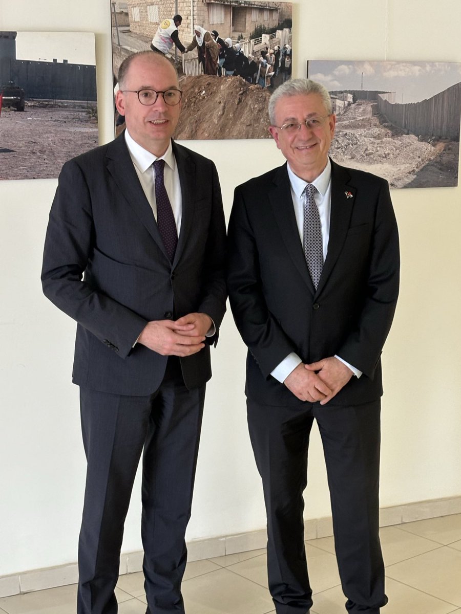 Pleased to welcome Development Cooperation State Secretary @NielsAnnen in Ramallah. He was briefed on the comprehensive plans of the designated 🇵🇸 PM, emphasized continued 🇩🇪 support and encouraged to embark on substantial political and economic reforms