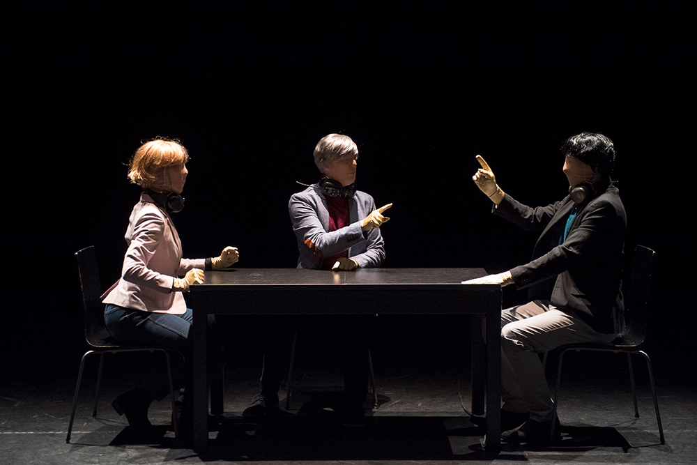 Rob_Boisclair's tweet image. Danser au son de la radio | Actualité ==&amp;gt; Danser au son de la radio parlée, est-ce possible? Pour le savoir, il faut se pointer le nez, et les pieds, au spectacle Beside à la Maison pour la danse bloglesenfantsduparadis.blogspot.com/2024/03/danser… #danse #danseqc #Quebec @LaRotondeDanse @maisondanseqc