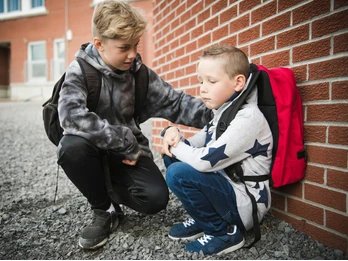 Do you know an awesome kid who: 
🏡lives in the <a href="/regionofpeel/">Peel Region</a> 
🏫JK-Gr.8
🌎always goes above &amp; beyond to make the world a better place?
Head to bit.ly/2IbmJph by April 19th to nominate them for an Elmer Safety Award! <a href="/PeelPolice/">Peel Regional Police</a> <a href="/PRPCSWB/">PRP - Community Safety & Well-Being</a> <a href="/DPCDSBSchools/">Dufferin-Peel Catholic District School Board</a> <a href="/PeelSchools/">Peel District School Board</a>