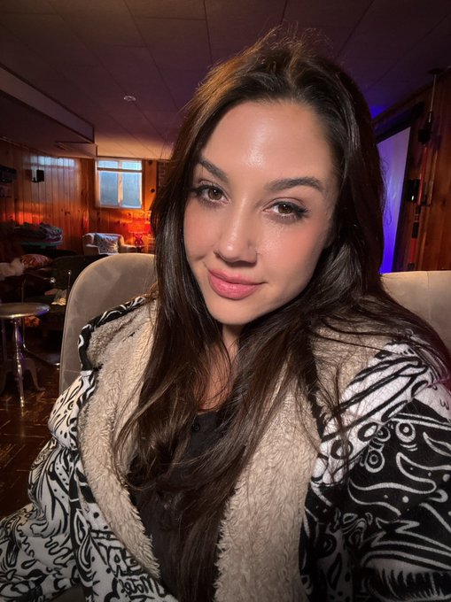 Back on twitch!   Link below ⬇️ https://t.co/rzrPRfwxyW