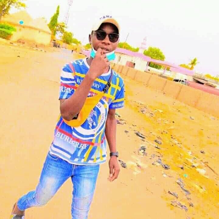 BitrusUssa12652's tweet image. #NewProfilePic