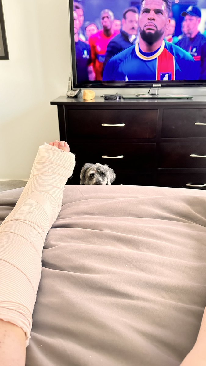 My sister’s doggy Zeus the Aussiedoodle keeps a close watch on me as I recover from my surgery. 
I fell on March 13th and surgery was March 17th. I had plates and screws put in my broken ankle. My broken knee and Tibia did not need surgery. 🙏🏻 #recovery #brokenbones 5brokenbones