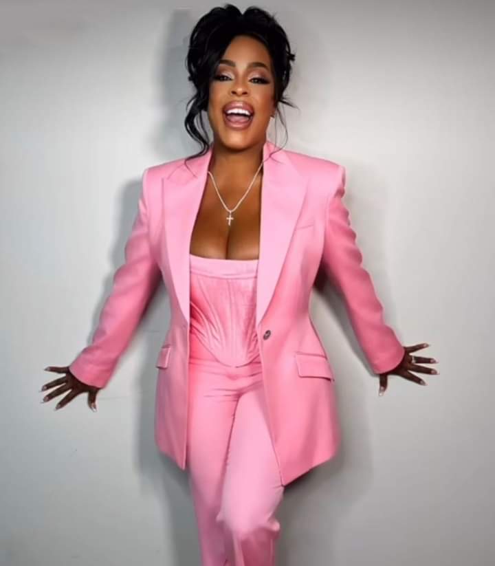 Marlinkg92's tweet photo. #BlackGirlsLead #Blacktwitter #BlackWomen #beautiful #BlackExcellence #tuesdayvibe @NiecyNash #TuesdayFeeling #Actress #Hollywood #tuesdaymotivations https://t.co/D4Jhm8QPW4
