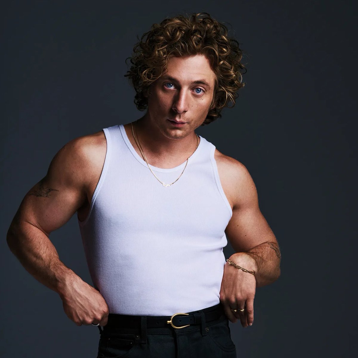 FilmUpdates's tweet image. Jeremy Allen White is the top choice to play Bruce Springsteen in Scott Cooper’s ‘DELIVER ME FROM NOWHERE’ for A24.

(deadline.com/2024/03/bruce-…)