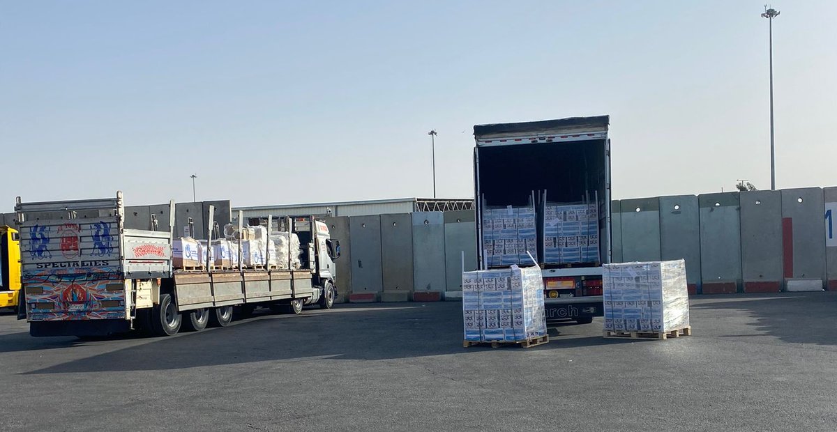 cogatonline's tweet image. Humanitarian aid for the Gaza Strip today (March 26):
🚛258 Humanitarian aid trucks were inspected and transferred to Gaza, 166 of these trucks carried over 7 million pounds of food.

✈️125 packages (with over 250,000 pounds of food) airdropped over northern Gaza