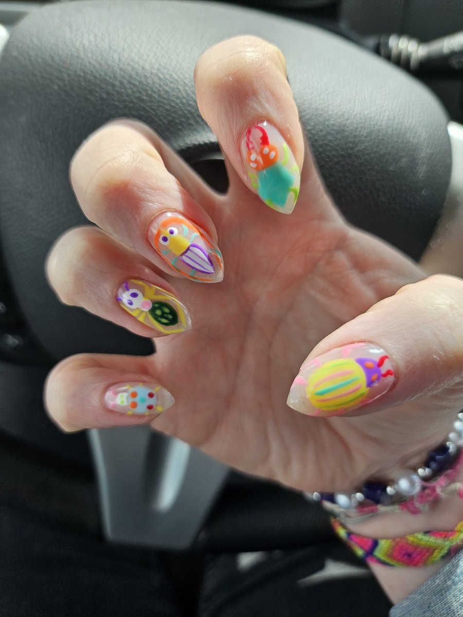 ocia_bear's tweet photo. #NAILUPDATE BUGGIES!!!!!!!!!!!!! 🪲🐛🐞🐌🪳🕷🦗🪰 https://t.co/vmDFLg7TPl