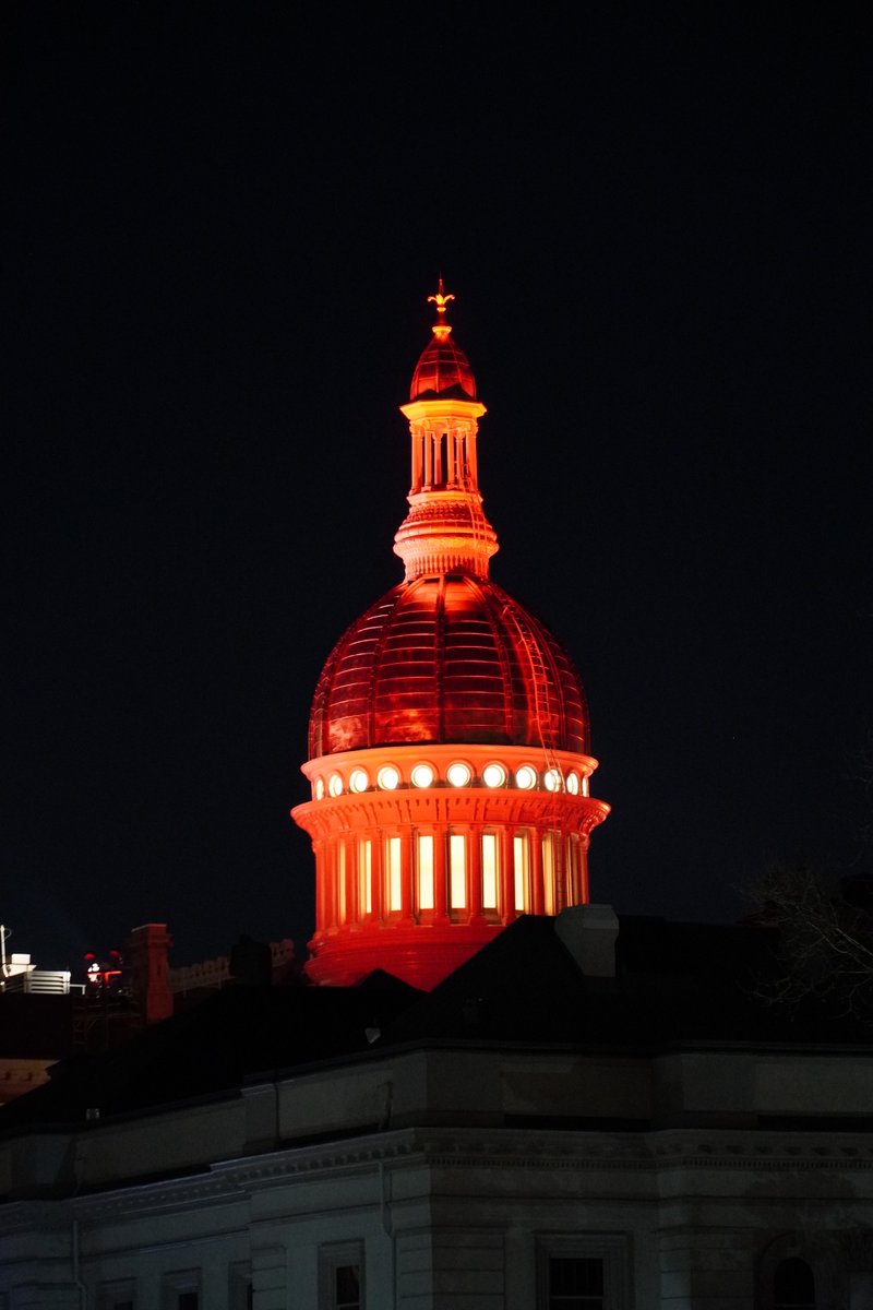 The State House dome was lit red for #RedCrossMonth, when we recognize our community heroes - our volunteers, blood donors, and supporters - who help make our lifesaving work possible when #HelpCantWait. Thanks @NJGov for the beautiful salute to these compassionate souls in NJ!