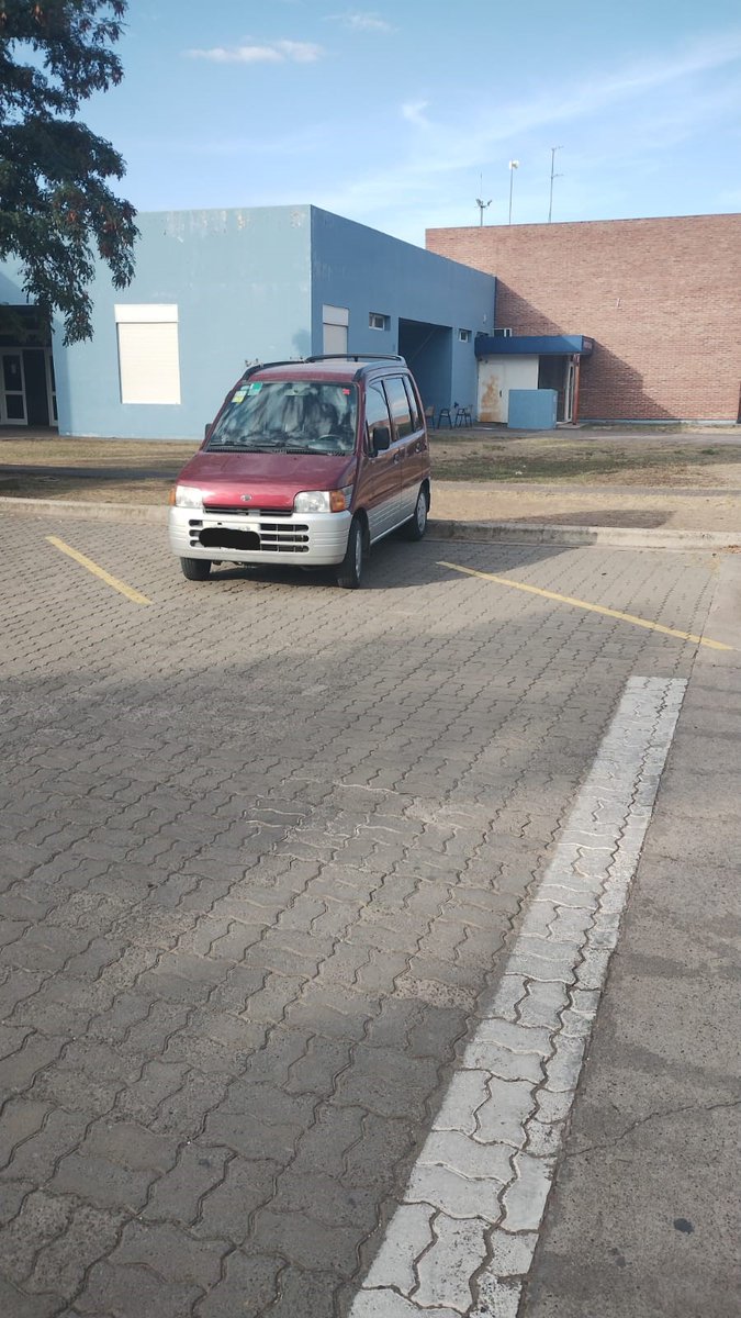 _nicojulian's tweet photo. estacioná como quieras, campeón https://t.co/V8uxB4yUCW