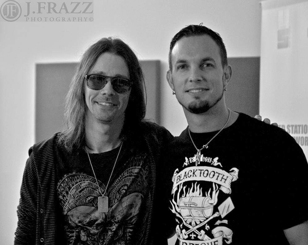 Pic of the day 💖
#MylesKennedy & #MarkTremonti by © Joseph Frazz Photography 💥
#TremontiTuesday #AlterBridge #picoftheday