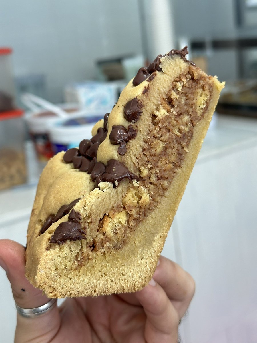 Cinnamon Roll #CookieCake 🌀