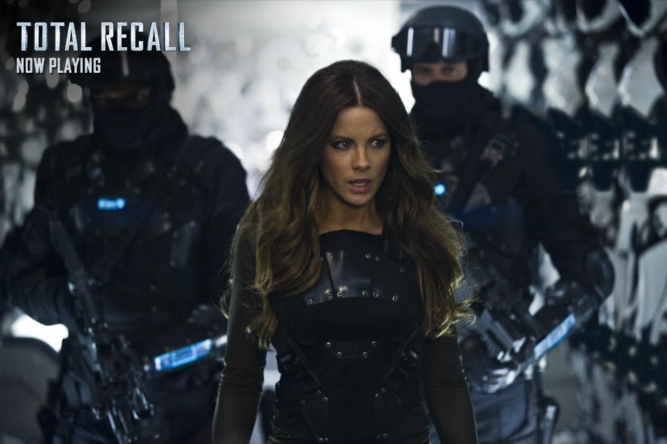 PynchonInPublic's tweet image. They should make a more realistic version were Colin Farrell lives happily with Kate Beckinsale and doesn&apos;t feel the need to go on virtual holidays with Rekall. #TotalRecall2012