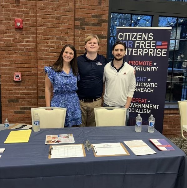 CFFE’s field team in Georgia was out at the Hometown Heroes Expo in Acworth to help register voters and talk to vets about how they can advance free enterprise and support their businesses by making their voices heard in elections.