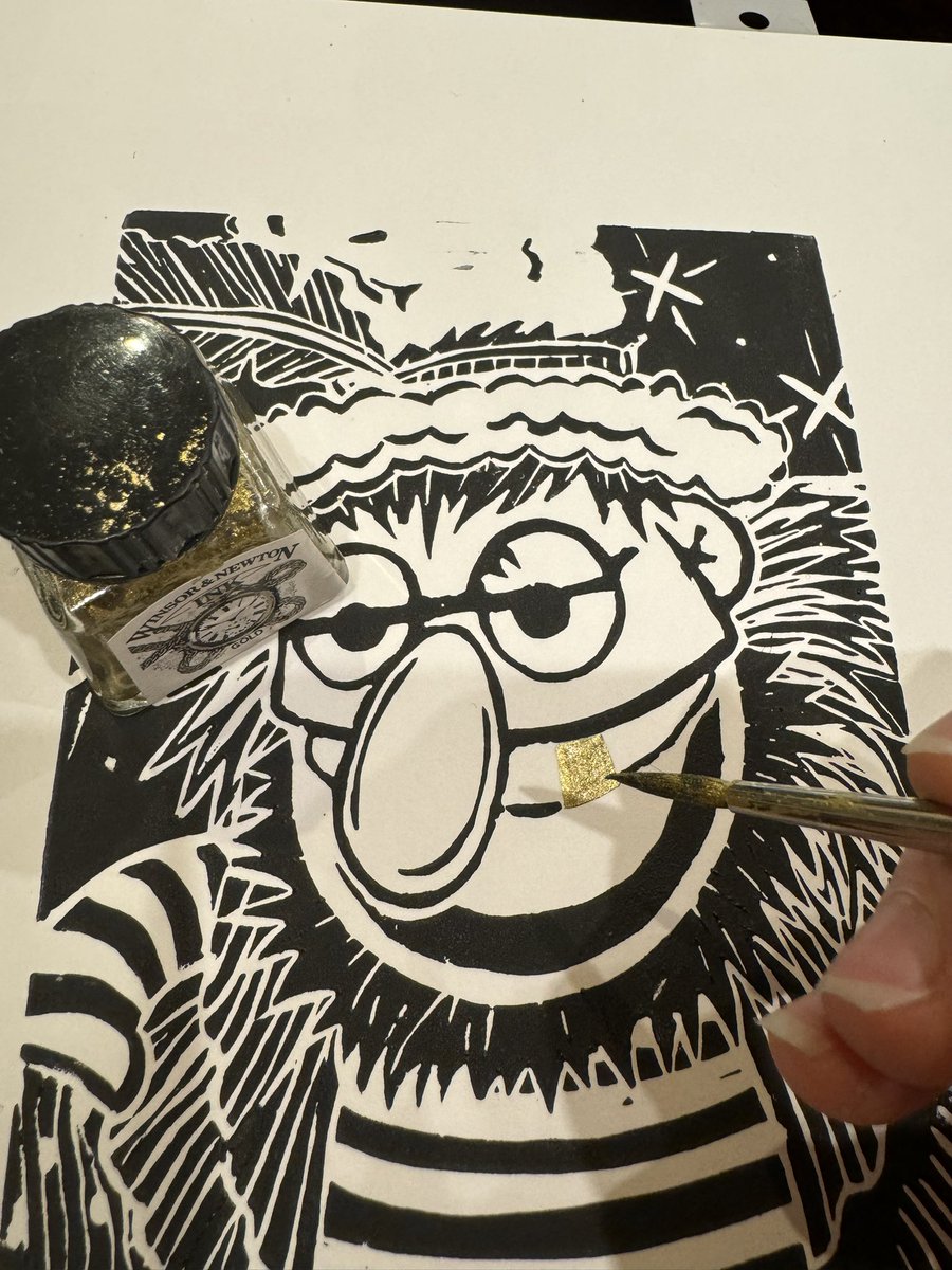 gingertotty's tweet image. Just doin’ the gold toof on a Dr Teeth “Toof Free FOUR” print for a customer… 

If you’d like one for your favourite muppet, they’re £35 + Postage 

#muppets #muppetart #mhhsbd 
#artforsale