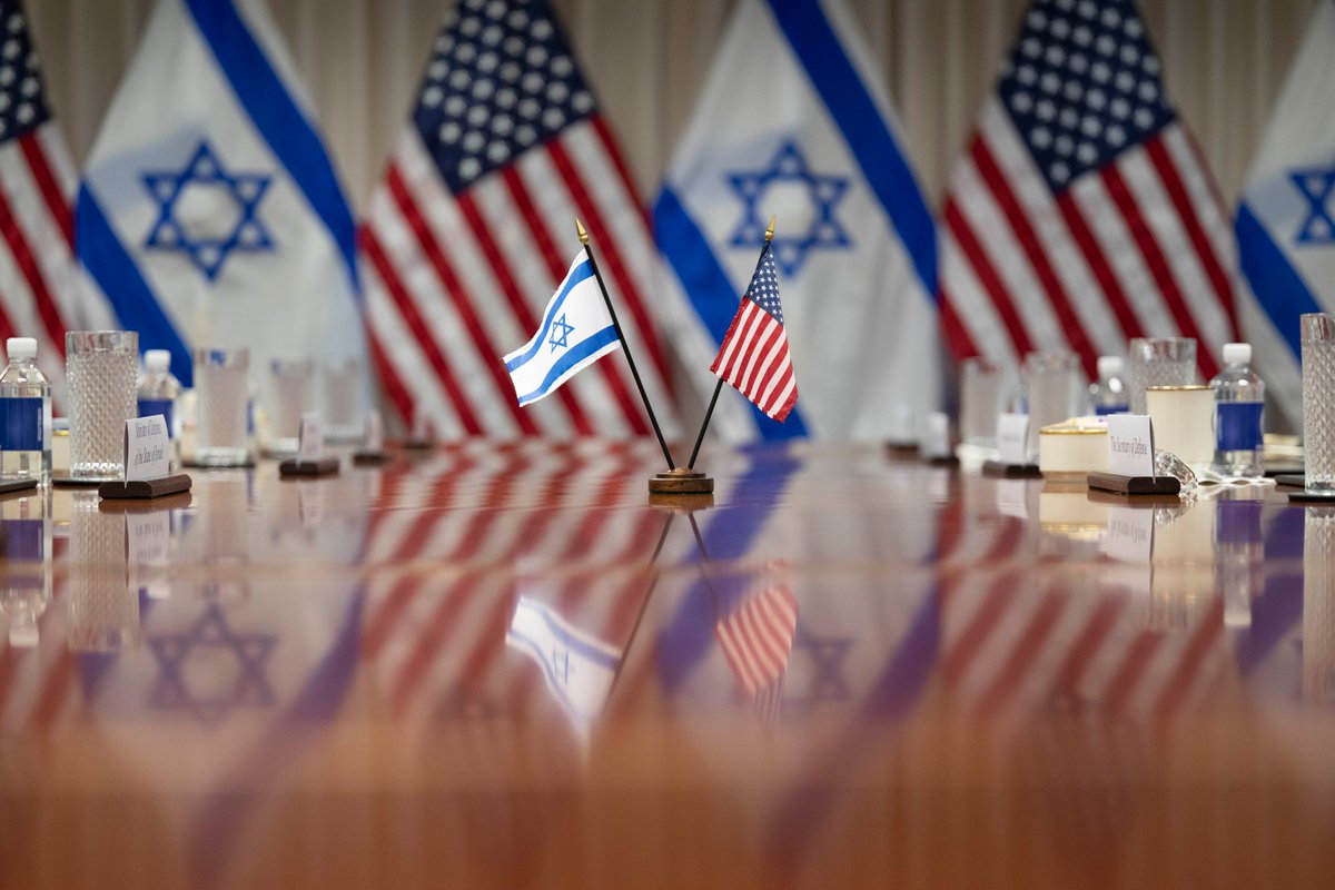 SecDefAustin's tweet photo. I hosted Israeli Minister of Defense Yoav Gallant at the Pentagon today for a bilateral meeting to discuss the importance of an approach to military operations in Rafah that prioritizes the protection of civilians, the dire humanitarian situation across Gaza, and threats to regional security.

https://t.co/NIC62N1O7a