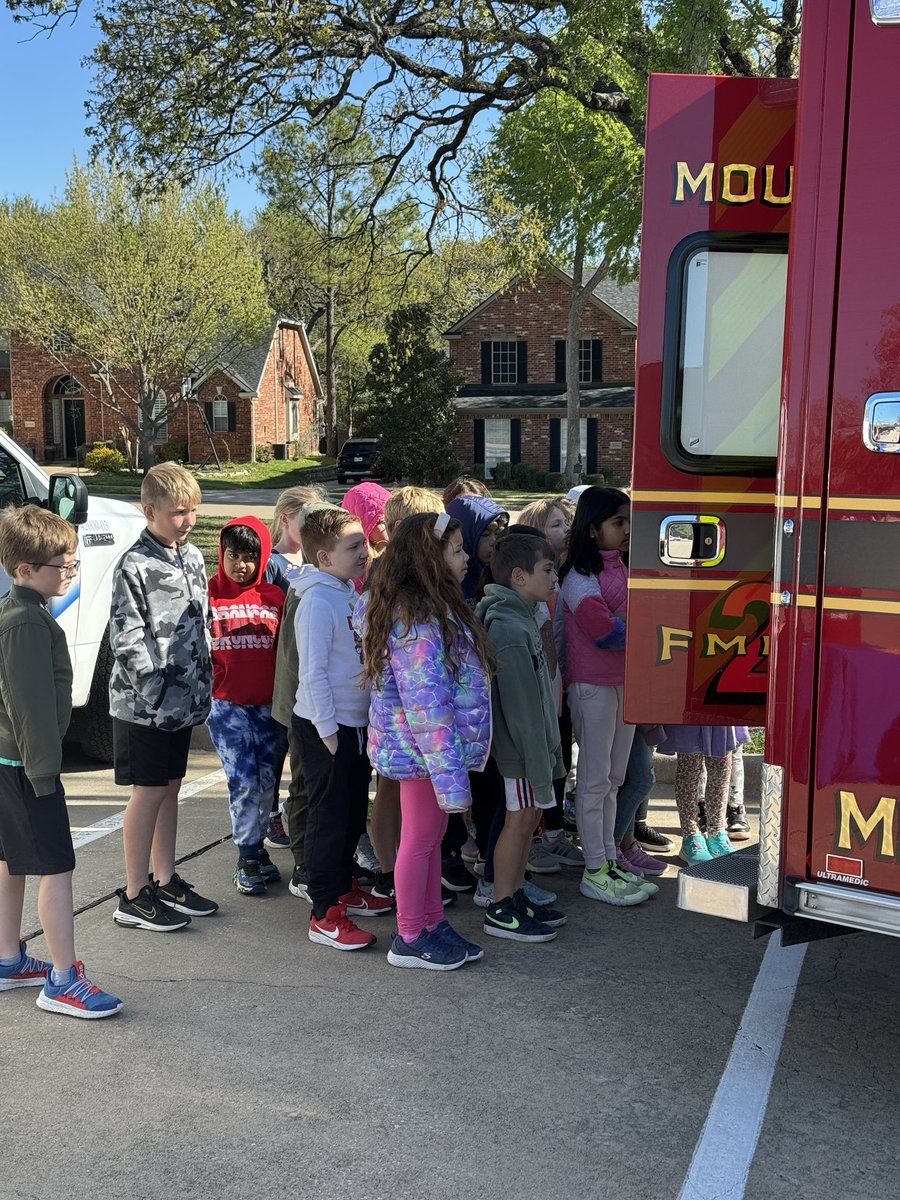 Mrs.Sauer tweet media