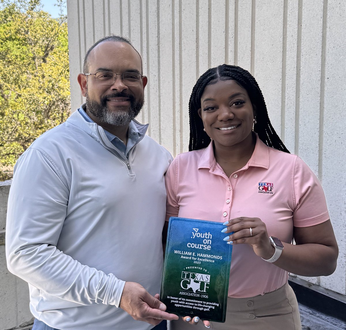 Great to be with our friends this week from the @TexasGolfAssoc and present them with the 2024 William E Hammonds Award for Excellence 👏😎 This award is given each year to the #AlliedGolfAssociation who had the greatest impact in their Region @youthoncourse #ItsAllAboutAccess