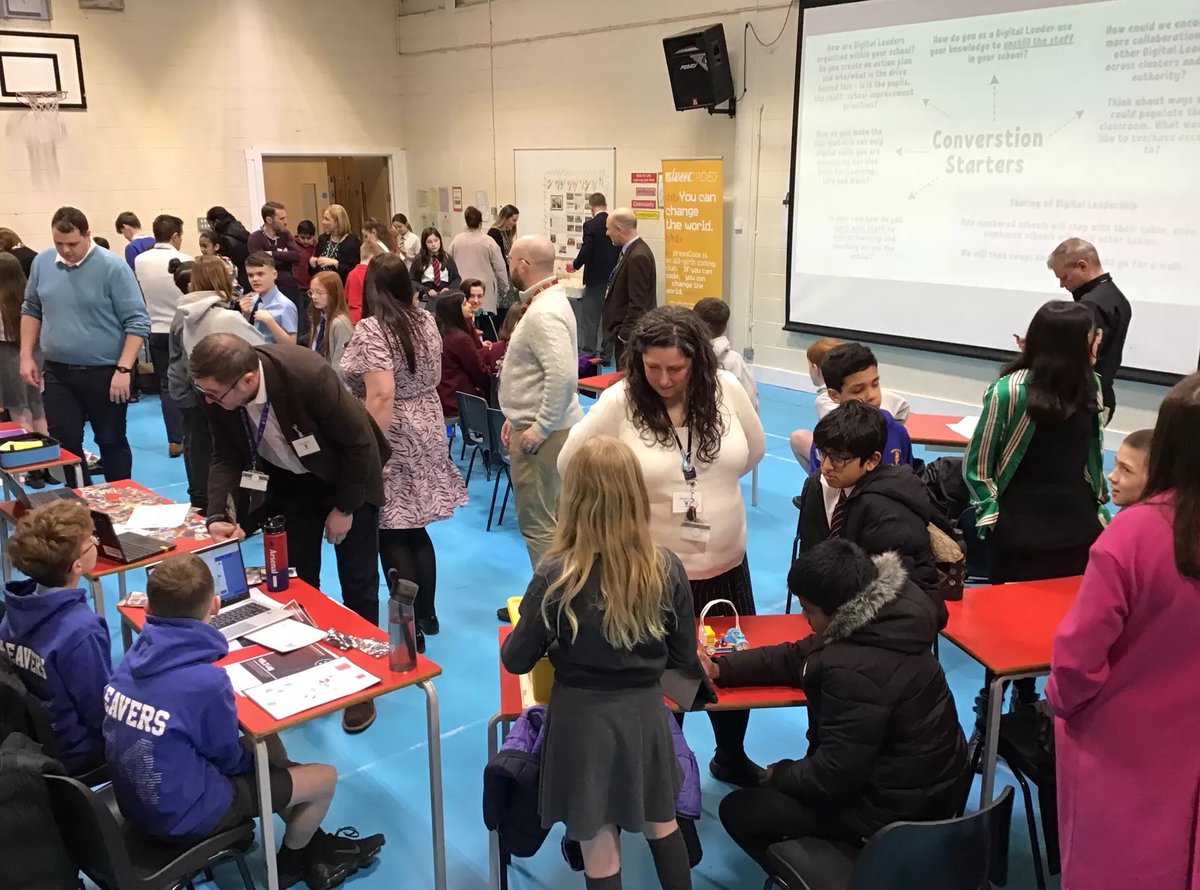 A massive thank you to all schools able to join us this morning <a href="/giffnockprimary/">Giffnock PS</a> for our Digital Leaders of Learning event. Safe to say there was so much sharing of digital innovation! Thanks also to Danny and Ian from <a href="/GlowScot/">Glow Scot</a> - great to have you with us 💻🌟☺️