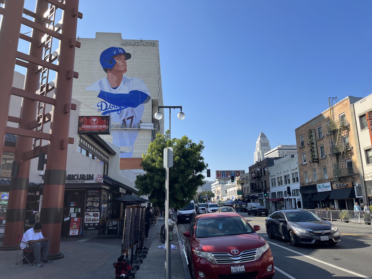 ⚾ Dodgers fans! Join us to celebrate the unveiling of the Shohei Ohtani Mural in Little Tokyo tomorrow, 3/27 at 11am! Plan ahead for street closures on 1st St between Los Angeles and Alameda from 9am to 3pm. Avoid traffic and ride @metrolosangeles A/E lines to Little Tokyo!