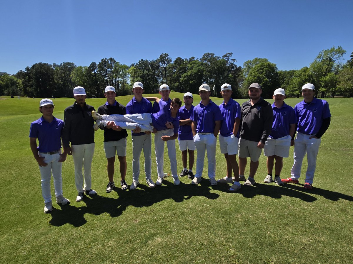 For the 4th year in a row, our boys are District Champions! 🏆 Well done, gentlemen! 309-314-623 👏👏👏 #ReignCain @KCAINATHLETICS @KleinCain @KleinISDAth