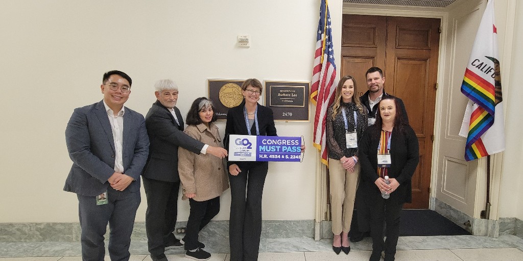 Thank you to @RepBarbaraLee's Senior Legislative Assistant Tony Tran for meeting with California advocates earlier this month to learn about the importance of increasing lung cancer research funding! #VoicesSummit #LCSM