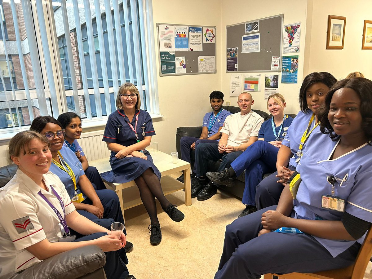 At today’s Meet the Matron session  with some of our newest staff  we had a useful discussion about PPE use and some of the barriers to correct compliance @SopDivision <a href="/54321DianaC/">DianaCouch13</a> <a href="/sabaderc/">Conrado Sabadera</a>