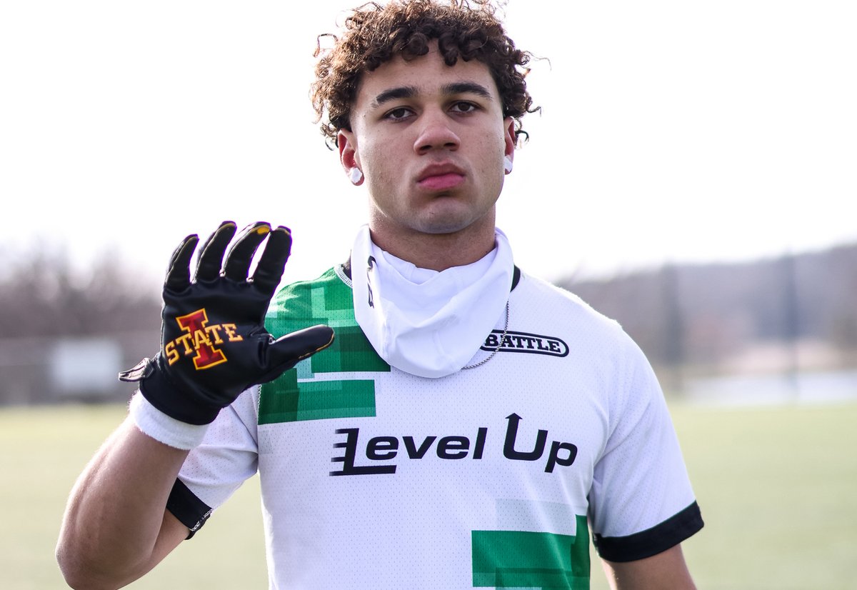 EVENT COVERAGE | See which RB prospects raised profile at MoKan 7v7 event in Manhattan 💯Several talentedRB prospects make noise at @MoKan7v7 event 📍Manhattan ✍️STORY 📷 sixstarfootball.com/article/event-… @e_ables22 @blaise_adger @BarrettHartwig @ElijahHull_1 @playmakerMail45…