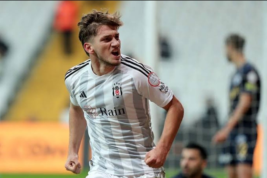 A Milli takım 2 maça çıktı. Tek gol attı, o da penaltıdan. Ümit Milli takım 2 maça çıktı, 3 gol attı. Biri penaltı, ikisi Semih Kılıçsoy. Kullanılan 3 penaltı da Semih'e kullandırılmadı. Mehmet Büyükekşi istifa, Hamit Altıntop istifa, Vincenzo Montella istifa.