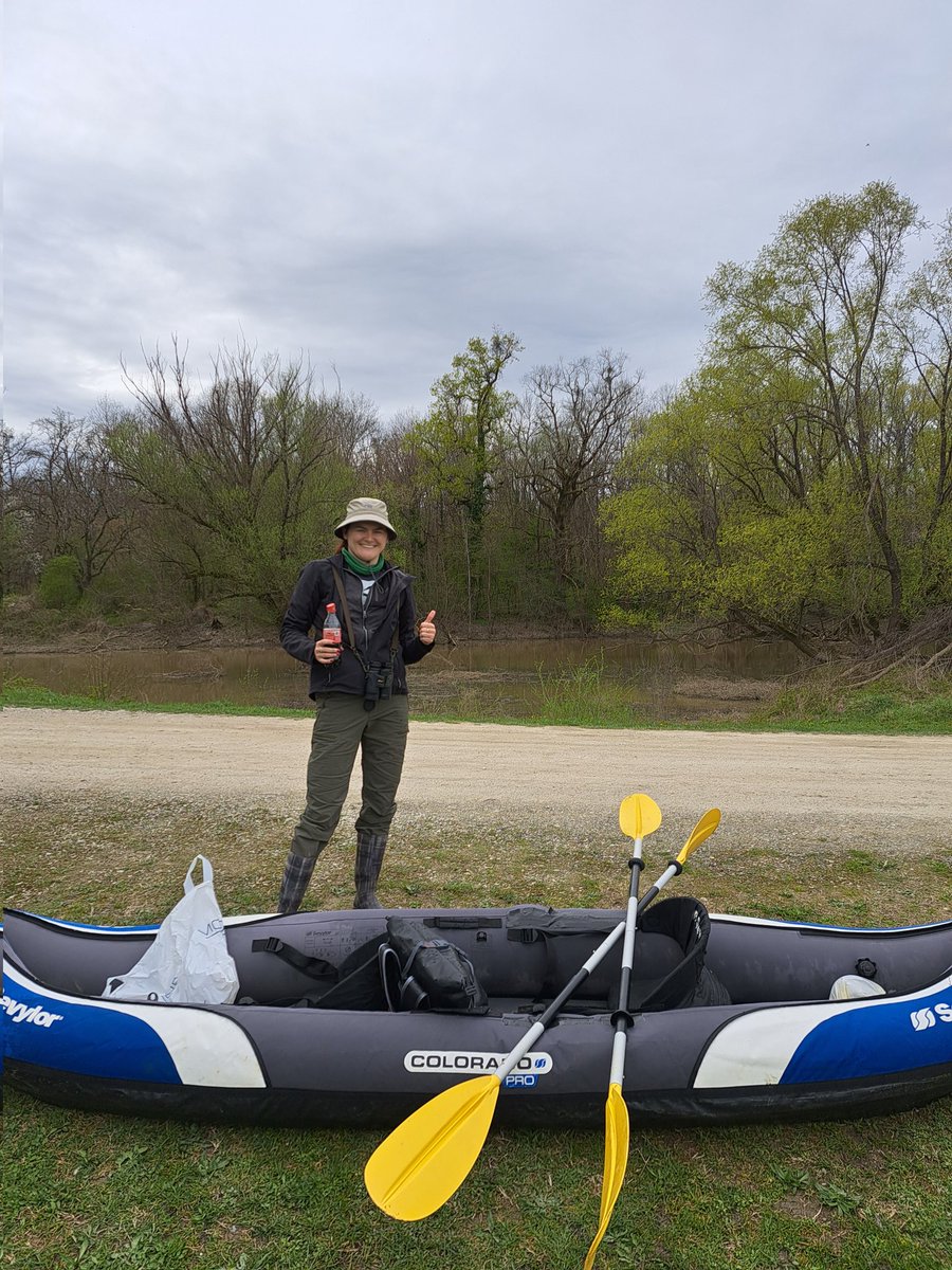 SandraHodic's tweet photo. New skill/experience unlocked! Successful Kingfisher monitoring on a nice spring day! 😊😁 Was so happy to have this experience! 😊 What is next, I wonder??? 😎 https://t.co/AnAhnB9lGs