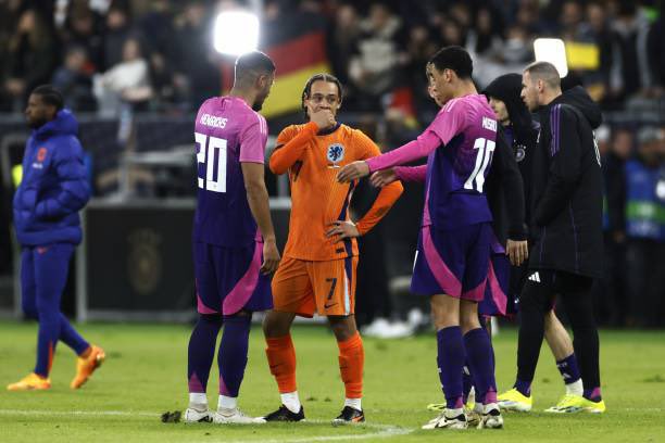 Xavi Simons avec Jamal Musiala ⭐️🗣️

𝑪𝑹𝑨𝑪𝑲𝑺 ✨

#GERNED