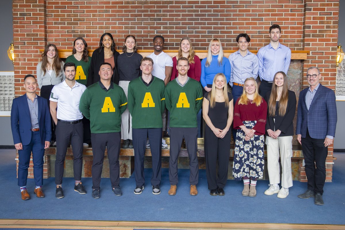 Today we honoured 20 @BearsandPandas athletes with the prestigious President's Award. These worthy recipients were recognized for their contribution to their team as outstanding athletes, leaders and role models. Thanks for representing @UAlberta and for #LeadingWithPurpose