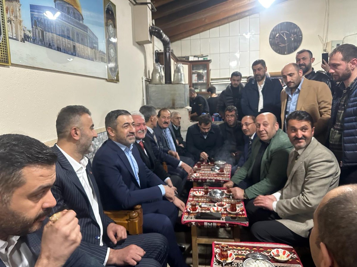 Muş İl Başkanımıza, Bitlis İl Başkanımıza, Muş ve Bitlis Ocak Başkanlarımıza, Hasköy Belediye Başkan Adayımıza, Varto Belediye Başkan Adayımıza, Sungu Belediye Başkan Adayımıza ve bizi karşılayan binlerce Hasköylü ülküdaşlarımıza teşekkür ederim. Birliğimiz daim olsun.