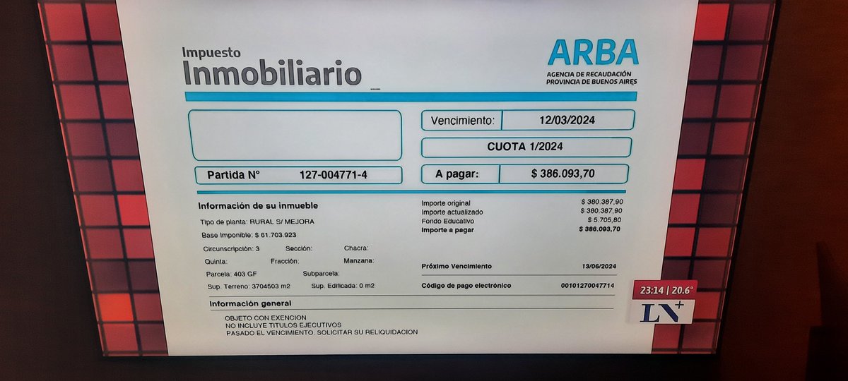 Ayer en el programa de Pagni mostraron este ejemplo del 'impuestazo' de Kicillof. Alguien a quien el inmobiliario le aumenta 300% y tiene que pagar $ 386.093. Si se fijan abajo a la izquierda, se trata de un terreno de 3.704.503 m2. El costo por m2 es de 10 centavos!!!