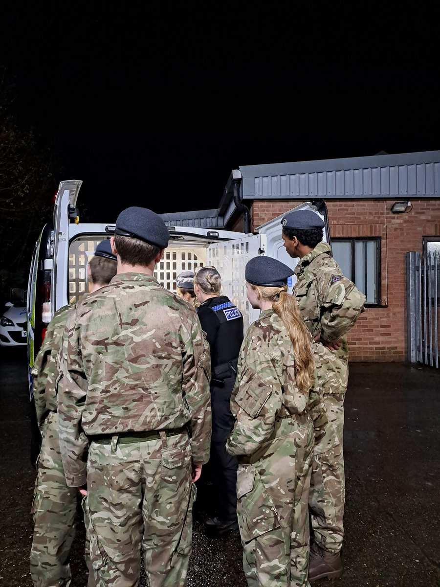 PC MGivney and PCSO Holland were are doing community engagement with Droitwich cadets this evening. Discussing knife and drug issues and also showing police vehicles to cadets.