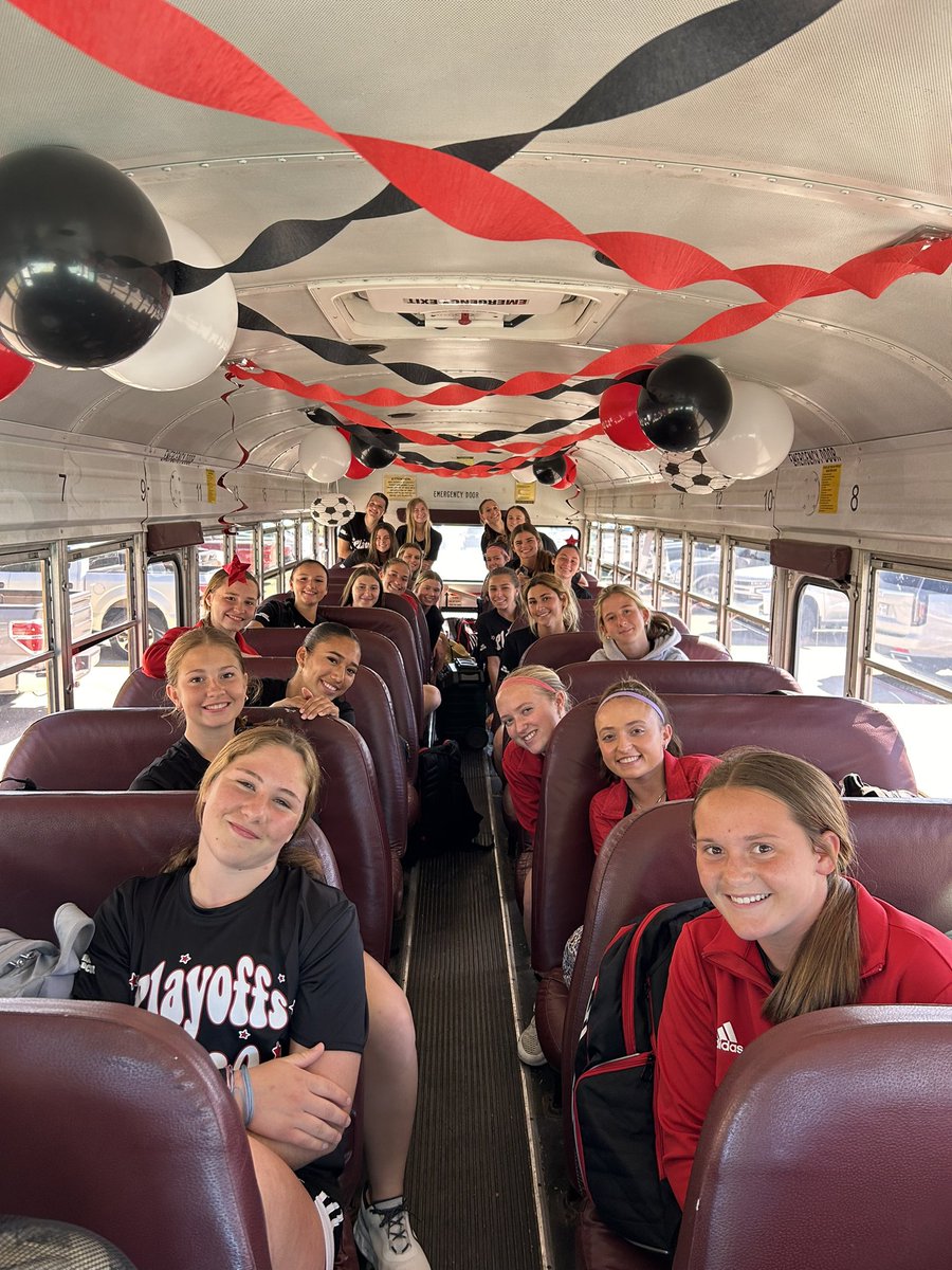 TOMGSOCCER's tweet photo. Playoff ready!!! Our amazing parents with locker room and bus decorations ❤️🤍🦬 7:30pm kickoff @ TISD Stadium!!! #asone #BTB @THS__athletics https://t.co/T0fIGnwgOu