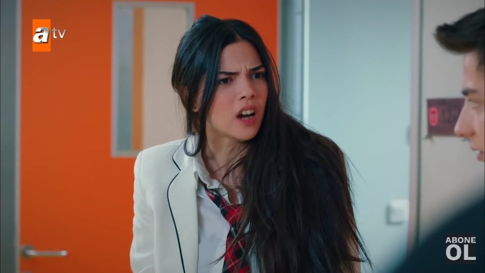 YasminArgOf's tweet photo. De que estas hablando Asiye? Estas confundida te equivocas

Por supuesto que no y a decir la verdad me ofende que lo preguntes Omer

Diselo Sarp

ASDOR NOCHE MAGICA
#TodoPorMiHogar https://t.co/f7anGfUuEz