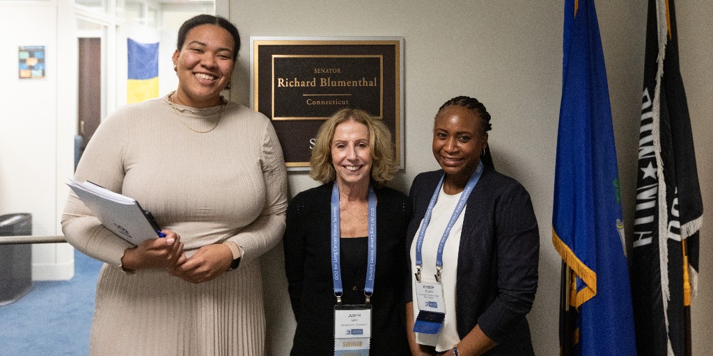 Thank you to @SenBlumenthal's Legislative Correspondent Sydney Lamb for meeting with Connecticut advocates earlier this month to learn about the importance of increasing lung cancer research funding! #VoicesSummit #LCSM